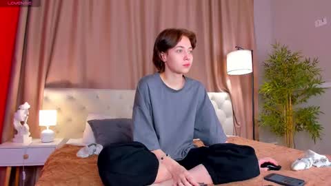 Emily online show from October 24, 1:03 am