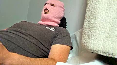 skimaskcouple89108 online show from October 7, 5:54 pm