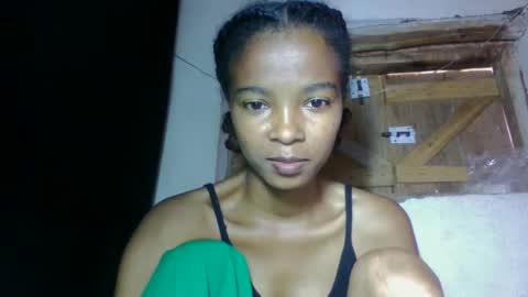 Snapshot of skinny7809 chatting on February 18, 6:09 am skinny7809 online show from February 18, 6:09 am