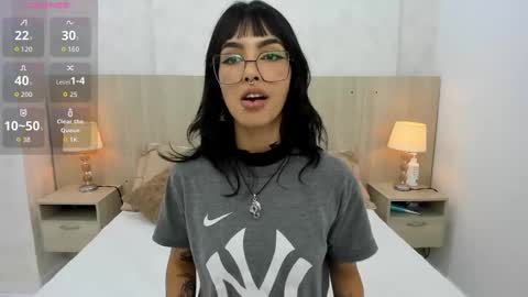 Emily Rojas online show from October 9, 3:37 am