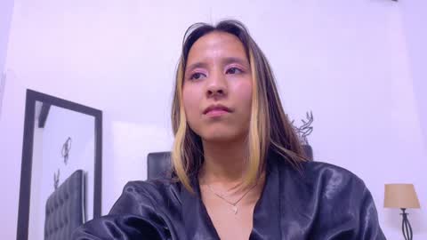 skinny_hottie18 online show from January 18, 4:31 pm