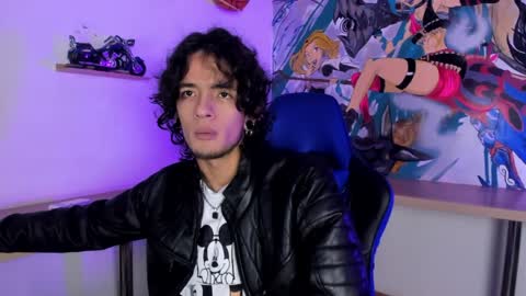 Mac online show from April 1, 1:52 pm