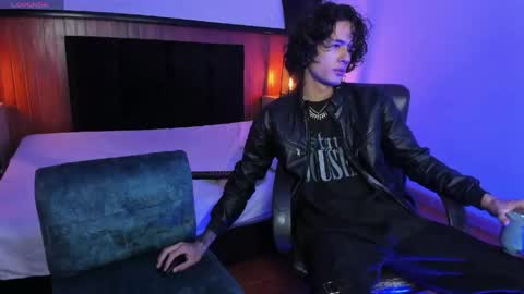 Mac online show from April 17, 12:52 pm