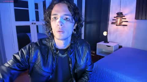 Mac online show from April 25, 1:52 pm