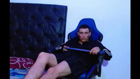 skinny marked online show from February 6, 6:22 pm