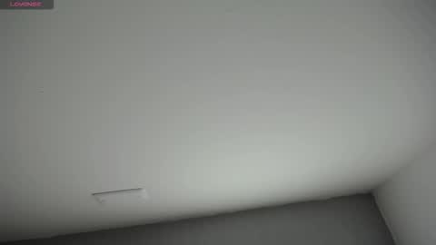 Snapshot of skinny_office chatting on February 16, 12:12 pm David online show from February 16, 12:12 pm