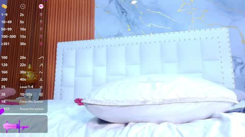 Snapshot of skinnyandcute_ chatting on February 6, 9:11 am Mariah Black online show from February 6, 9:11 am
