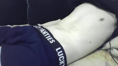 Snapshot of skinnycuteman chatting on May 16, 7:56 pm skinnycuteb0y online show from May 16, 7:56 pm