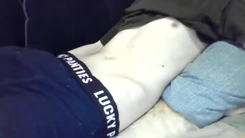 Snapshot of skinnycuteman chatting on June 5, 8:42 am skinnycuteb0y online show from June 5, 8:42 am