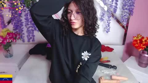 Snapshot of skinnyhorny_ chatting on December 28, 5:55 am SKINNYHORNY online show from December 28, 5:55 am