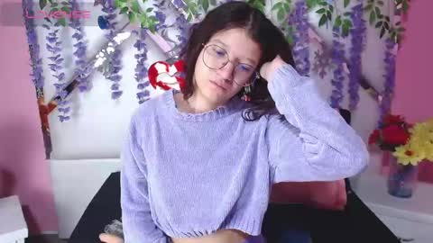 Snapshot of skinnyhorny_ chatting on February 16, 2:42 am SKINNYHORNY online show from February 16, 2:42 am