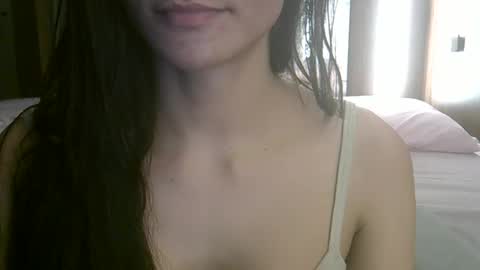 skinnykittencam online show from March 25, 6:41 am