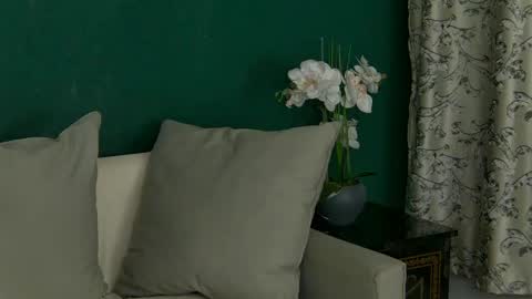 Snapshot of skinnynatty chatting on April 26, 3:48 am Natty online show from April 26, 3:48 am