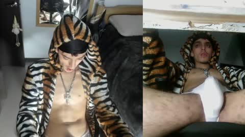 Snapshot of skinnypipe15 chatting on November 17, 4:18 am skinnypipe15 online show from November 17, 4:18 am