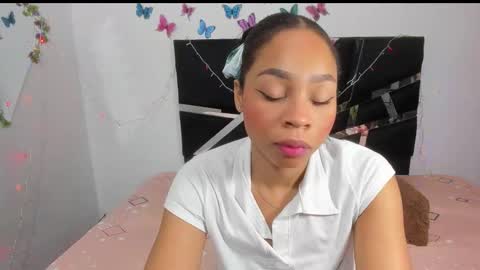 Snapshot of skinnysamantha chatting on November 25, 7:08 am SAMANTHA online show from November 25, 7:08 am