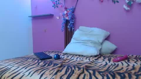 sofia online show from February 12, 1:28 pm