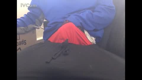 Snapshot of skinnywhiteboy420 chatting on December 22, 7:11 pm skinnywhiteboy420 online show from December 22, 7:11 pm