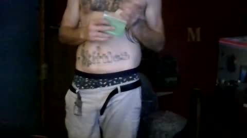 Snapshot of skittles19944 chatting on October 17, 4:15 am kittle online show from October 17, 4:15 am