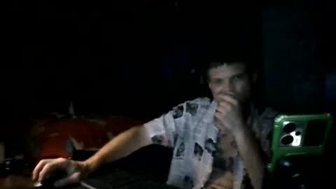Snapshot of skittles19944 chatting on October 19, 2:23 am kittle online show from October 19, 2:23 am