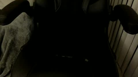 Snapshot of skizzle14 chatting on June 19, 3:44 am skizzle14 online show from June 19, 3:44 am