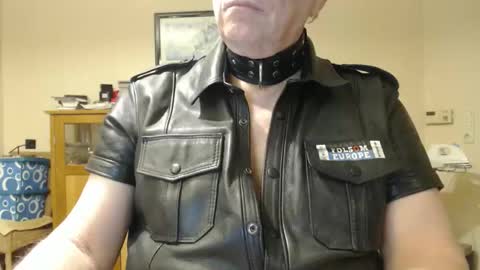 Snapshot of sklave_ol chatting on September 12, 8:31 pm sklave_ol online show from September 12, 8:31 pm