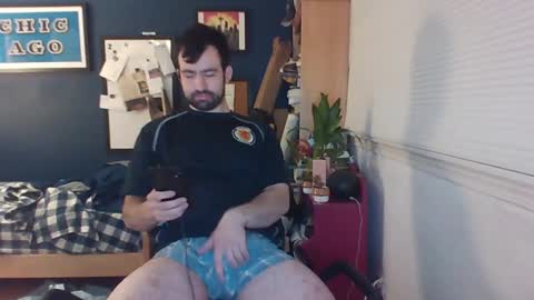 Snapshot of sksm2k15 chatting on December 14, 2:01 am sksm2k15 online show from December 14, 2:01 am