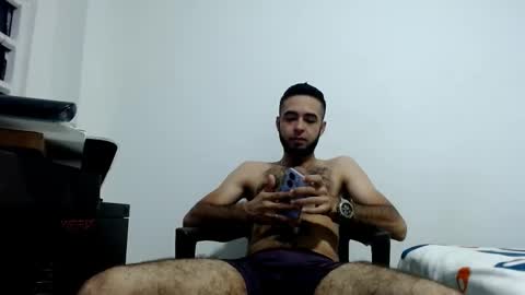 Snapshot of skulldark96 chatting on November 11, 10:26 am Noah Mood online show from November 11, 10:26 am