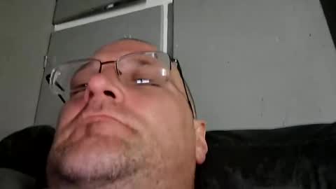 Snapshot of skunk8p chatting on May 4, 9:05 am skunk8p online show from May 4, 9:05 am