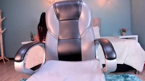 Snapshot of sky_blue__ chatting on February 20, 9:22 am Hanna online show from February 20, 9:22 am