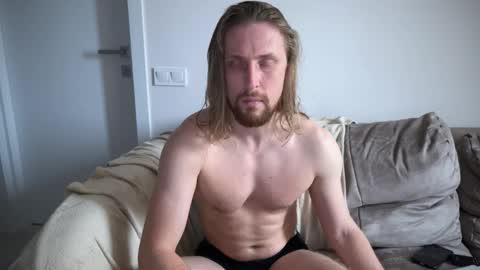 Snapshot of sky_guy25 chatting on January 15, 8:41 am sky_guy25 online show from January 15, 8:41 am