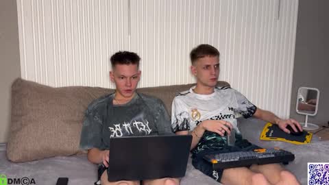 Snapshot of sky_hunter chatting on October 30, 4:30 pm sky_hunter online show from October 30, 4:30 pm