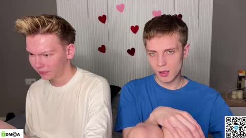 Snapshot of sky_hunter chatting on February 18, 6:04 pm sky_hunter online show from February 18, 6:04 pm