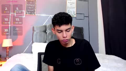 Daniel online show from November 9, 9:02 pm