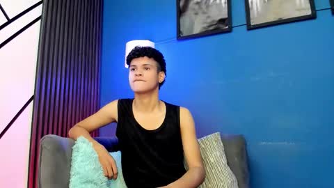 sky_rivers online show from November 29, 4:15 am