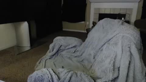 Snapshot of skyblu1 chatting on January 16, 7:34 am SKYLE online show from January 16, 7:34 am