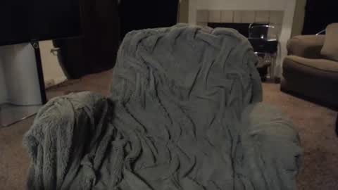 SKYLE   online show from April 14, 2:06 am