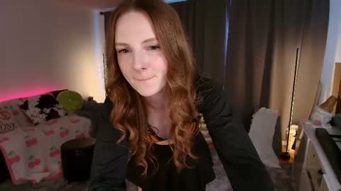 Skye Watson online show from June 23, 5:55 pm