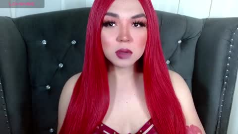 Snapshot of skylarvox_ chatting on February 22, 6:06 am skylarvox_ online show from February 22, 6:06 am