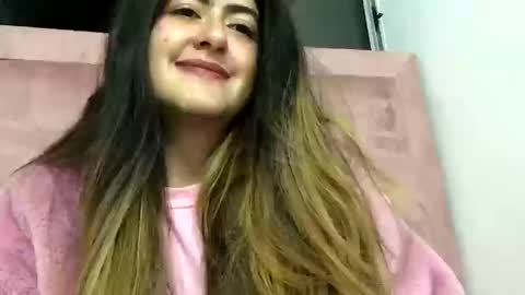 Skyler online show from October 18, 2:36 am