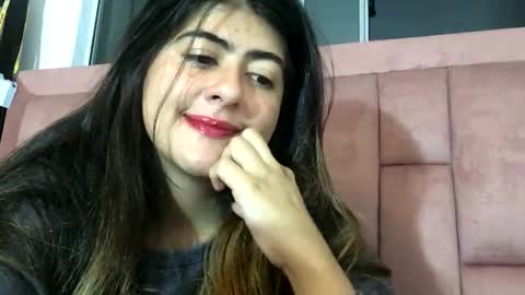 Skyler online show from March 31, 2:46 am