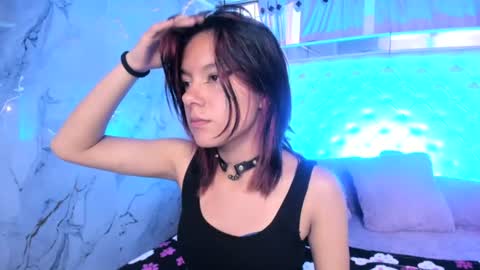 Snapshot of skyler_rouse chatting on July 14, 7:30 pm skyler_rouse online show from July 14, 7:30 pm