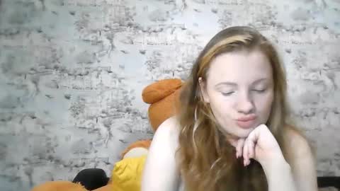 Skyler online show from November 6, 3:13 pm