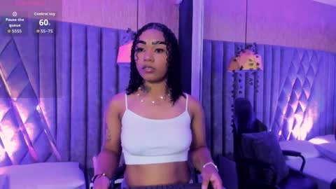 skylerbloom online show from March 22, 3:32 am