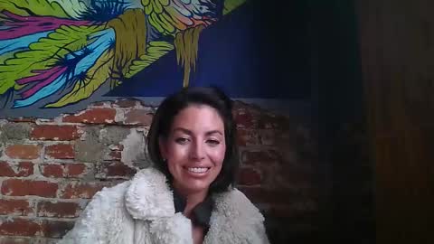 Snapshot of skylerdawns chatting on May 19, 4:13 pm Skyler Dawn online show from May 19, 4:13 pm