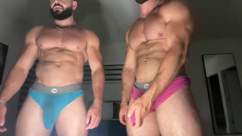 Skyler Flexes online show from April 23, 2:35 am