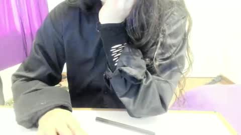 skyler online show from November 24, 7:13 pm