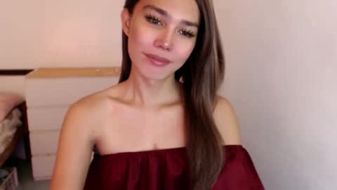 Snapshot of skyllerkent chatting on December 4, 2:32 am Sky online show from December 4, 2:32 am