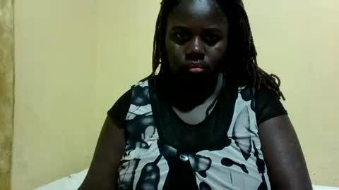 Snapshot of skyra1 chatting on December 15, 9:56 am skyra1 online show from December 15, 9:56 am