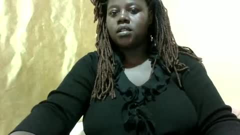 Snapshot of skyra1 chatting on December 23, 10:42 am skyra1 online show from December 23, 10:42 am