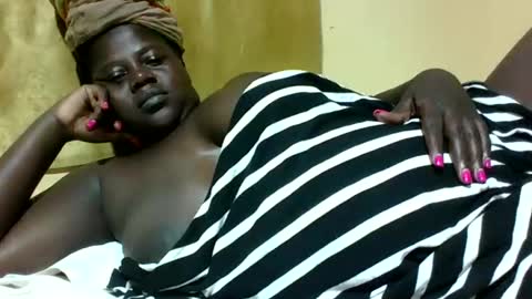 Snapshot of skyra1 chatting on January 20, 6:10 pm skyra1 online show from January 20, 6:10 pm